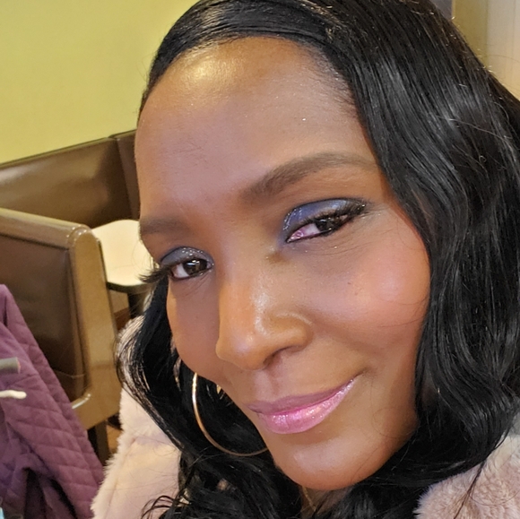 Meet your Posher, Denesha - Picture 2 of 8